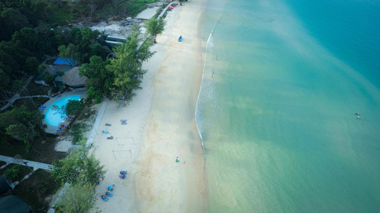 チューブ リゾート ロンサレム島 エクステリア 写真